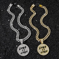 YJ10-7072 Collier pendentif à lettres pour homme, style hip-hop européen et américain, avec disque personnalisé en anglais, pour soirée