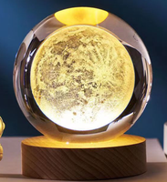 Lampe de nuit boule de cristal 3d Boule de cristal rotative Musique Décoration RVB Veilleuses à led sculptées au laser Décoration de bureau