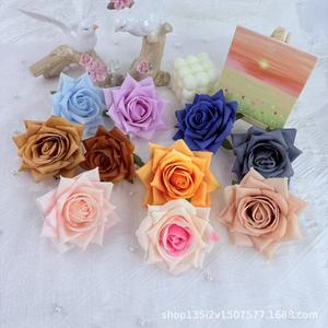 Fleurs artificielles Qiye, tête de rose en soie de 10 cm, décoration murale, décoration de mariage, décoration de la maison, style romantique moderne - Product Image 1