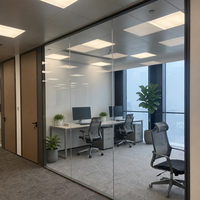 Système de cloisons en verre 12 mm d'épaisseur, cadres en aluminium, isolation acoustique, finition bois, moderne, pour salons, chambres à coucher, extérieur