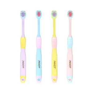 Brosse à dents pour enfants colorée BANNER avec petite tête brosse à dents pour enfants à poils souples