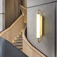 Applique murale en fer blanc moderne Tube vertical luminaire minimaliste chambre salon couloir applique murale LED