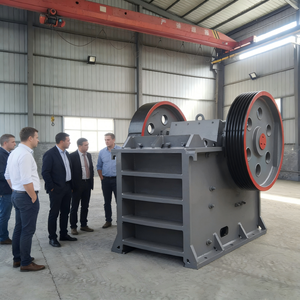 Concasseur à mâchoires diesel PE600X900 de haute qualité, petit concasseur à mâchoires pour l'exploitation minière, fabriqué en Chine, utilisé pour les concasseurs à mâchoires domestiques en Afrique - Product Image 1