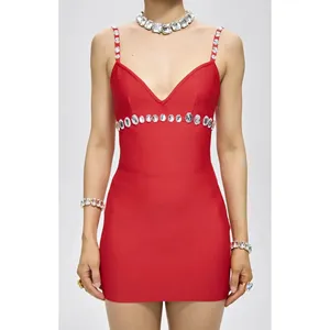 Mini Abito Fasciante Rosso con Cristalli e Decorazioni a Comma - Product Image 4