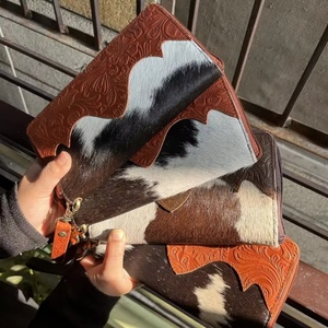 Portefeuille fin de luxe personnalisé Boshiho, en cuir de vachette et fourrure, avec fermeture éclair, fenêtre RFID pour carte d'identité et emplacement pour cartes de crédit - Product Image 4