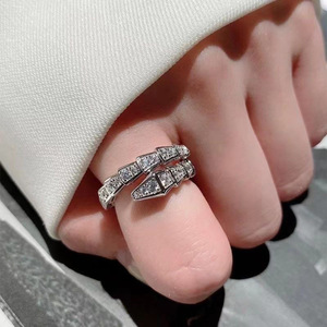 Anillo de Hueso de Serpiente para Mujer, Tono Dorado, con Circonitas y Diamantes, Diseño de Animal del Zodíaco, Joyería de Boda, Regalo, Diseño Abierto de Resorte RS316 - Product Image 3