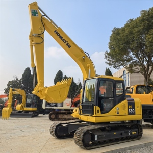 รถขุดขนาดเล็ก Komatsu pc130 มือสอง 13 ตัน ประสิทธิภาพสูง ใช้งานได้ดี เหมาะสำหรับงานก่อสร้างและจัดสวน อุปกรณ์ Komatsu มือสอง - Product Image 1