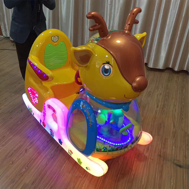 Hunthouse — parc d'attractions de noël, conduite du parc d'attractions à pièces, en stock, lson2244