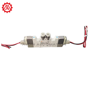 Serie VQZ1000 de 3 vías, normalmente abierta, sin válvula, para circuitos de seguridad neumáticos, enchufe M8 de 24V CC, - Product Image 1