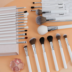 Bán Buôn 24Pcs Chất Lượng Cao Bàn Chải Vegan Trắng Trang Điểm Bàn Chải Kit Biểu Tượng Tùy Chỉnh Chuyên Nghiệp Sử Dụng Riêng Cho Mắt Kem Che Khuyết Điểm - Product Image 3