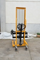 Chariot manuel robuste DA40B pour la manutention des fûts avec fonction de rotation à 180 degrés