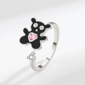 Anillo Giratorio de Oso de Peluche con Esmalte Negro, Zirconia Cúbica con Corte Corazón, Bañado en Oro sobre Cobre, Anillo Ajustable Abierto Antiestrés, Joyería para Niñas - Product Image 6