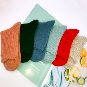 Venta al por mayor 6 Color sólido grueso acogedor <span class=keywords><strong>lana</strong></span> Merino <span class=keywords><strong>Calcetines</strong></span> de las mujeres caliente <span class=keywords><strong>calcetines</strong></span> de invierno - Product Image 4