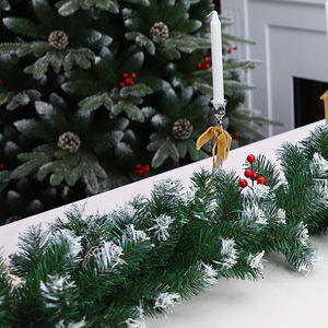 Guirlande de Noël en PVC blanc vert pointu avec pommes de pin et baies rouges, décoration intérieure pour salon - Product Image 6