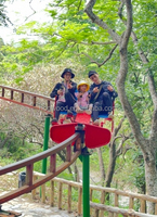 Équipement manuel extérieur d'amusement de vélo de rail de Offre Spéciale pour le terrain de jeu extérieur pour le parc et le terrain de jeu d'aventure extérieurs