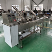 Machine à extruder les biscuits pour la fabrication de biscuits fourrés à bon prix