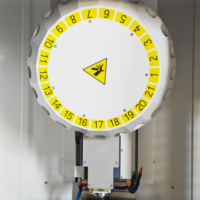 MT-750 centre d'usinage de taraudage et de perçage CNC avec broche à grande vitesse changeur d'outils automatique Structure compacte haute précision