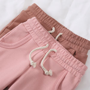 طقم رياضي للأطفال والرضع مكون من قطعتين بطباعة شعار مخصص، بدلة رياضية بغطاء للرأس للأولاد والبنات، مصنوع من القطن الفرنسي تيري - Product Image 4