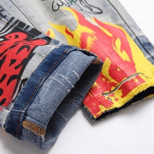 Pantalones de Mezclilla Ajustados de Alta Calidad, Diseño Personalizado de Fábrica, Impresión Digital, Estilo Desgastado, Diseño de Parches, Lavado a la Piedra, para Invierno - Product Image 4