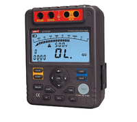 Testeur de résistance d'isolement haute tension UT513A 500-5000V Précision 0,1 Protection IP65 Écran LCD Stockage de 18 jeux de données Garantie 1 an