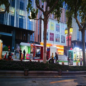 Container Commercial Street <b>Steel</b> <b>Structure</b> Industrial Design Shop Outdoor Modular Walkable Retail Zone - Product Image 2