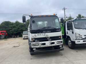 Tout nouveau 1SUZU 4x2 FVR 10ton plat dépanneuse camion remorqueur plate-forme rollback camion avec treuil - Product Image 2