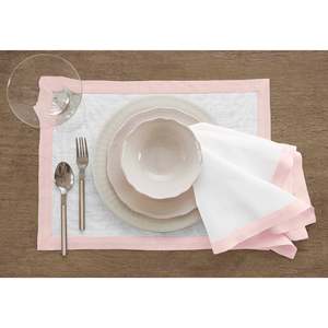 Ensemble de serviettes et sets de table en coton et lin bordés, finition bicolore, pour services de banquet et entreprises de restauration - Product Image 1