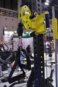 Machine <span class=keywords><strong>Smith</strong></span> multifonctionnelle avec système de poulies doubles, rack de musculation professionnel intégré pour l'entraînement en force en salle de sport - Product Image 5