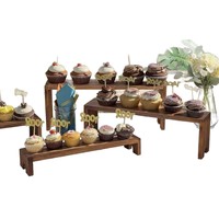 Présentoir créatif à plusieurs niveaux en bois massif avec vitrine étagée pour gâteaux et événements festifs sur table
