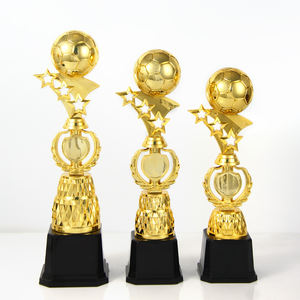 Trophée <span class=keywords><strong>de</strong></span> football en plastique doré <span class=keywords><strong>de</strong></span> haute qualité, série sportive, vente en gros, conception personnalisée - Product Image 4