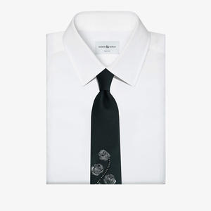 Corbata de noche de seda clásica con cuentas hecha a mano para hombres que aprecian la elegancia y el estilo atemporales - Product Image 4