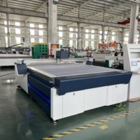 Máquina de Corte Oscilante CNC Utools para Espuma Plástica PP, Cartón Corrugado, Cartón Autoadhesivo y Espuma para Cajas