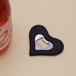 Ouvre-bouteille en forme de cœur, ouvre-bouteille créatif pour enfants, gadget ménager, ouvre-bière, ouvre-vin. - Product Image 1