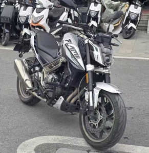 Motocicleta Usada de Calle ZONTES703R <span class=keywords><strong>Negra</strong></span> de 700cc - Product Image 5