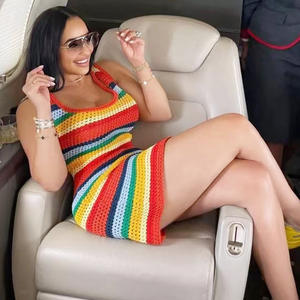 فستان نسائي مثير بخصر عالٍ، فستان محبوك ضيق مجوف بألوان مخططة زاهية، وياقة على شكل U، بدون أكمام - Product Image 1