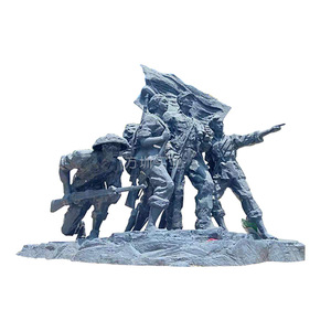 Escultura de Resina del Ejército Rojo, Diseño Tradicional Hecho a Mano con Acabado Envejecido, para Montar en el Suelo - Product Image 5