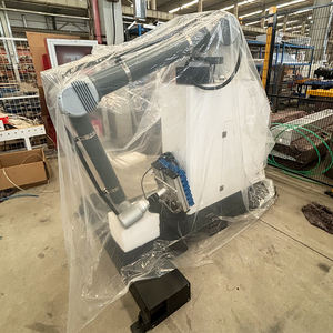 Kol labor atives Palettier system mit automat isierten automatischen Staplern für pneumatische Manipulator arme - Product Image 4