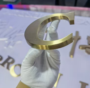 ตัวอักษรโลหะ 3 มิติ สีทอง ขัดเงา สแตนเลส สำหรับป้ายธุรกิจ แบรนด์ ป้ายโฆษณาติดผนัง บริษัทรถยนต์ ป้ายบอกทิศทาง ตกแต่ง - Product Image 3