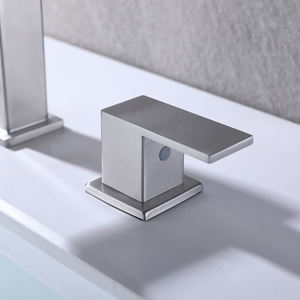 Aqua cubic Two Handle Weit verbreiteter 3-Loch-Badhahn mit CUPC-Wasser leitungen und Pop-up-Abfluss - Product Image 6