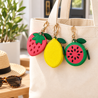 Porte-monnaie porte-clés mignon en forme de fruit, mini pochette zippée en similicuir avec clip pour femmes et filles, breloque de sac, cadeau et souvenir de fête