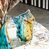 Vase en verre à texture ondulée 3D, à nervures courbées, en forme de pétale, dégradé ambre or turquoise, style nordique moderne minimaliste Art Déco, pour mariage