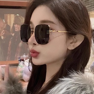 Lunettes de soleil pour femmes, rectangulaires, monture intégrale, polarisées, UV400, rétro, protection solaire, adulte, 2025 - Product Image 1
