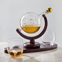 Juego de Decantador de Whisky con Forma de Globo Terráqueo y 2 Vasos de Whisky Grabados - para Licores, Whisky, Vino. Regalos para Hombres
