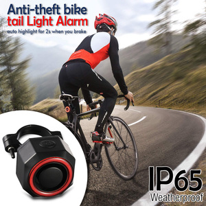 Feu arrière intelligent pour vélo avec télécommande, éclairage arrière pour vélo, marche/arrêt, lumières de vélo, rechargeable par USB, sécurité, étanche IP66 - Product Image 3