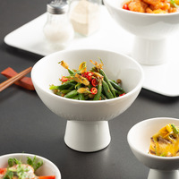 Bol à dessert de style japonais pour les pieds hauts Bol à crème glacée blanc pur pour restaurant Plateau à fruits en céramique pour yaourt Bol à pudding