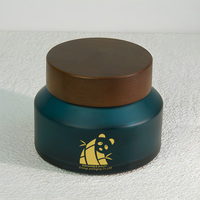 Pot en verre crème mat vert sarcelle à épaule oblique avec couvercle en bois massif pour emballage de soins de la peau en marque blanche OEM
