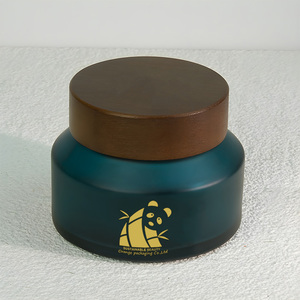 <span class=keywords><strong>Pot</strong></span> en verre crème mat vert sarcelle à épaule oblique avec couvercle en bois massif pour emballage de soins de la peau en marque blanche OEM - Product Image 1