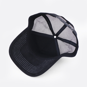 Qianzun Plain Black Smooth Suede <span class=keywords><strong>Trucker</strong></span> Caps para hombres, un marco 5 Panel <span class=keywords><strong>Trucker</strong></span> Hat Suede Cap Sin logo - Product Image 2