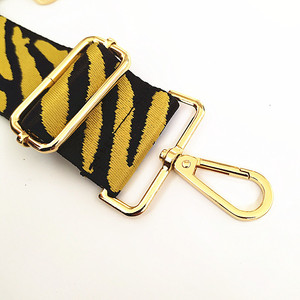 Bán Buôn Vai Sọc Leopard In Mở Rộng Túi Thêu Dày Cho Phụ Nữ Với Dây Đeo Vai Duy Nhất Dây Buộc - Product Image 5