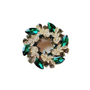 Nova Chegada: Broche de Borboleta em Liga e Vidro, Inspirado no Luxo, para Transmissões ao Vivo, Chique e Elegante sem Esforço, com Estilo Único e Tema de Inseto - Product Image 5